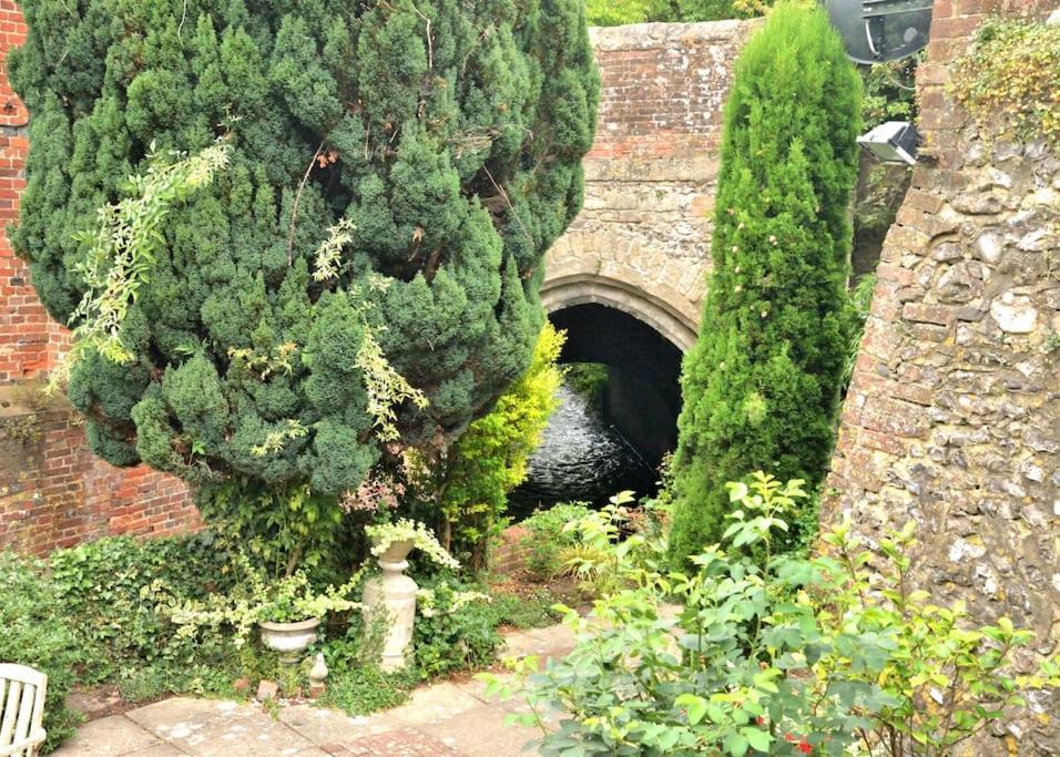 Cosy House, A Train Spotter'S Delight! New Alresford Exterior foto